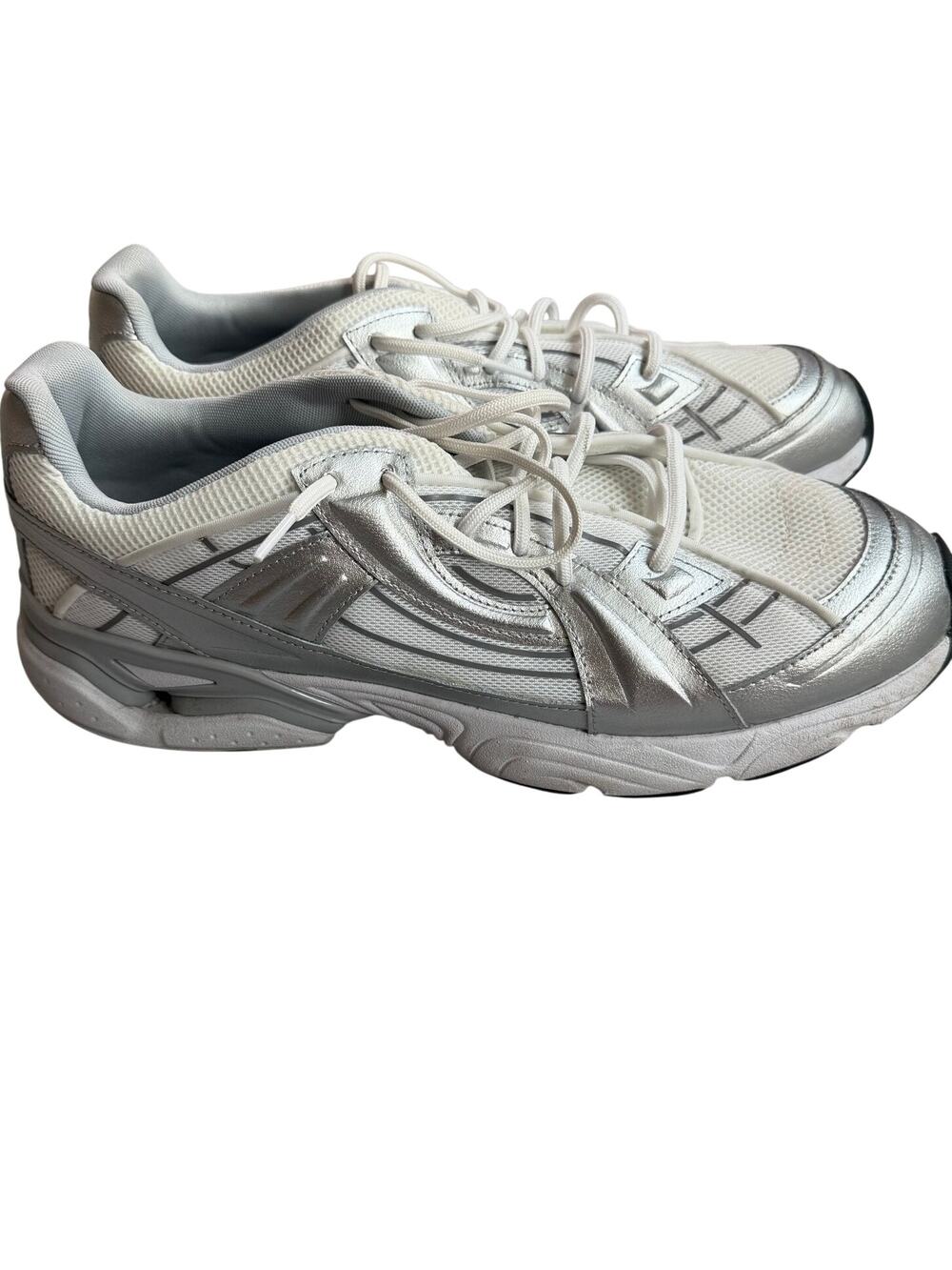 Under Armour White & Silver Running Shoes Size 14 Men’s / 16.5 Women’s EU 49.5